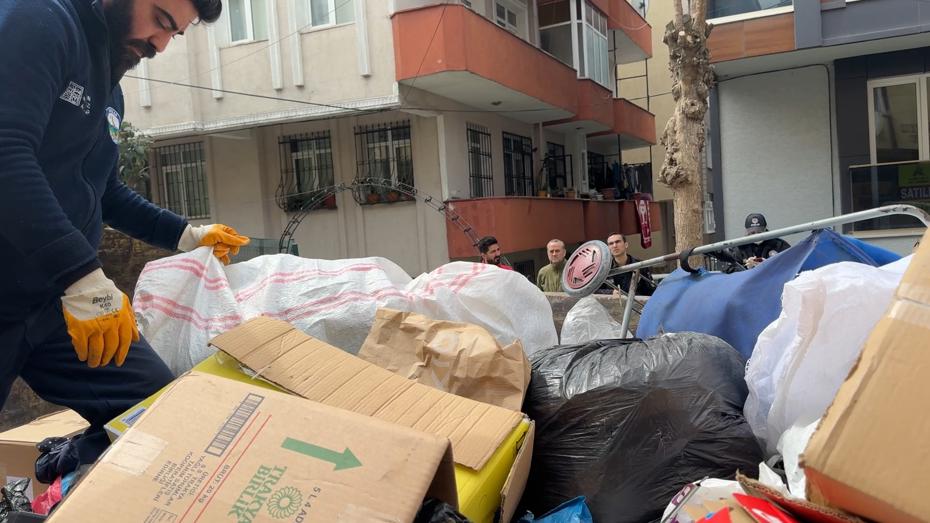 Avcılar’daki ‘çöp ev’in tahliyesine durdurma kararı
