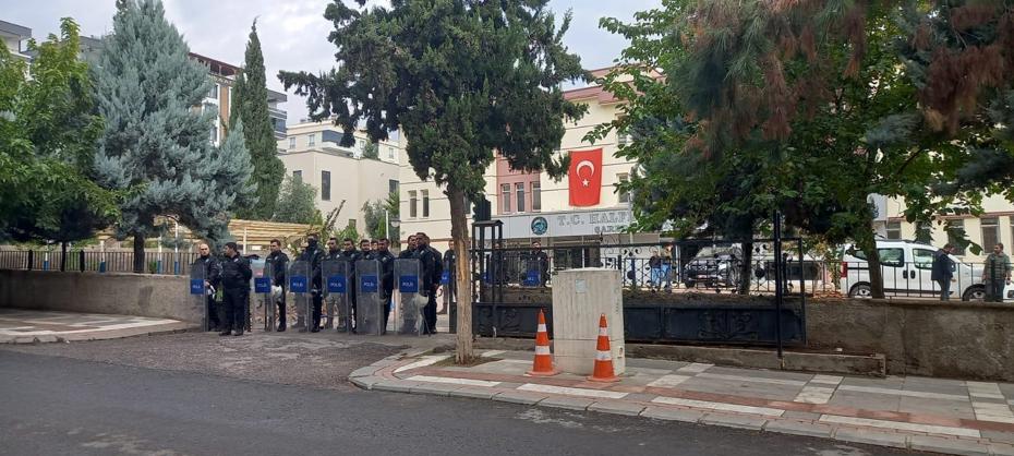 Şanlıurfa’da Halfeti Belediyesi’nde ‘yolsuzluk’ operasyonu; 49